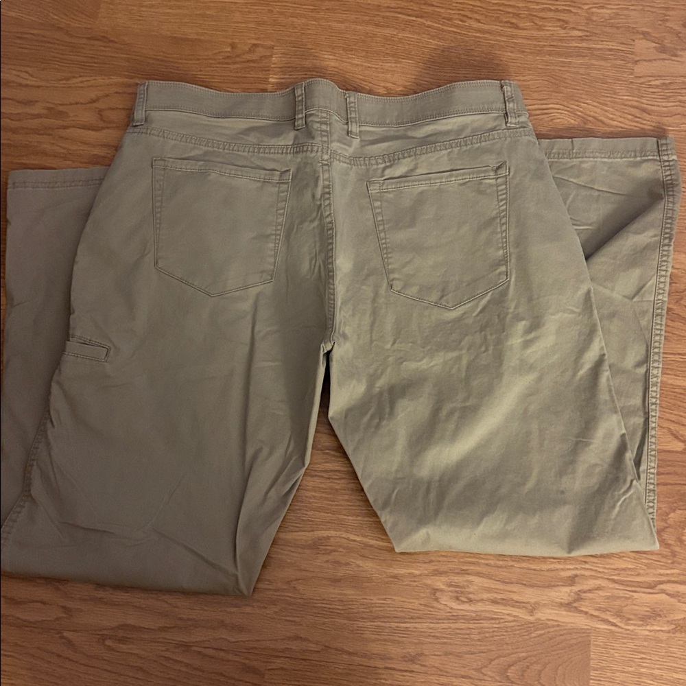 Men's Tan Pants